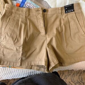 J. Crew Women's Chino Shorts in khaki/brown